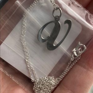 Silver V initial necklace NWT